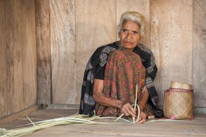 Vielle femme Ngada - Florès, Indonésie