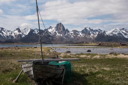 Eiddsfjord, le mont Reka en arrière plan.